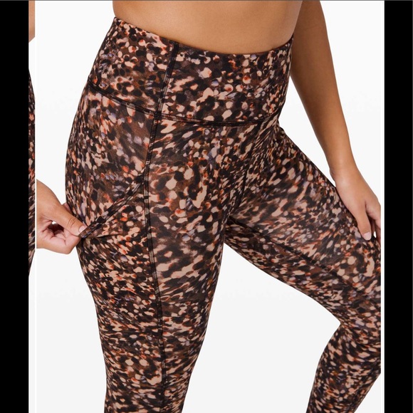 Lululemon Invigorate High-Rise Tight 25" NWOT - Picture 8 of 16